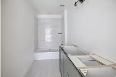 822 W Caroline Dr W #214, Saratoga Springs, UT 84045 - Photo 16