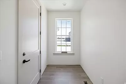 858 Caroline Dr W #211, Saratoga Springs, UT 84045 - Photo 8