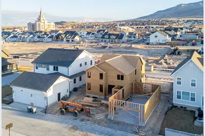 858 Caroline Dr W #211, Saratoga Springs, UT 84045 - Photo 4