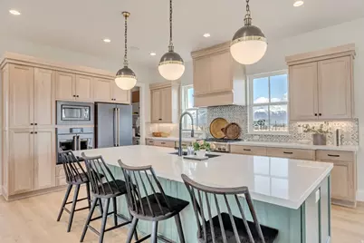 858 Caroline Dr W #211, Saratoga Springs, UT 84045 - Photo 6