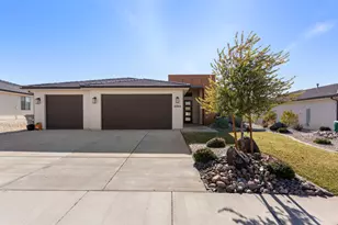 3084 E Fuchsia Dr, Saint George, UT 84790 - Photo 1