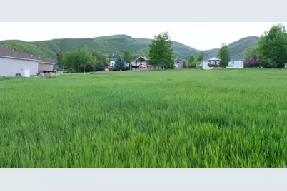 335 N Alpenhof Cir #18, Midway, UT 84049 - Photo 2