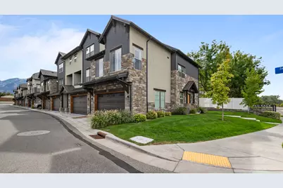 262 E Sandy Sage Way, Sandy, UT 84070 - Photo 2