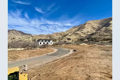 2056 E Maple Hills Ln, Mapleton, UT 84664 - Photo 4