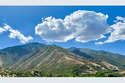 2056 E Maple Hills Ln, Mapleton, UT 84664 - Photo 1