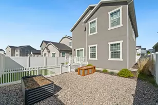 1683 S Haven Pkwy W, West Haven, UT 84401 - Photo 32