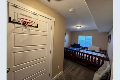 8417 S Otter Creek Dr, West Jordan, UT 84081 - Photo 8