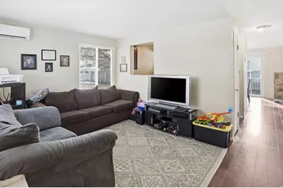 870 S 1625 E #A, Clearfield, UT 84015 - Photo 4