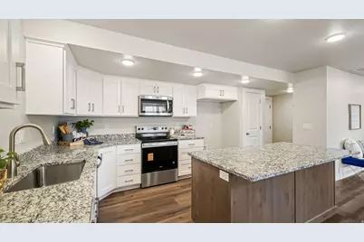 939 N 215 W, Santaquin, UT 84655 - Photo 12