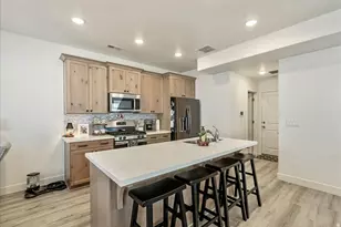 4252 W Anasazi Park Ct, Riverton, UT 84096 - Photo 10