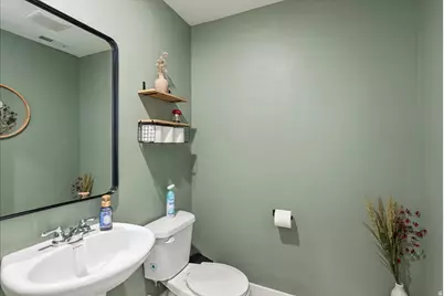 4252 W Anasazi Park Ct, Riverton, UT 84096 - Photo 14