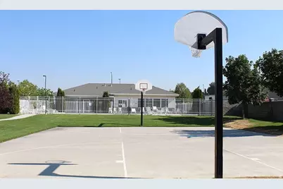 490 E 700 S #C36, Clearfield, UT 84015 - Photo 2