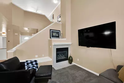 56 W 200 N, Centerville, UT 84014 - Photo 12