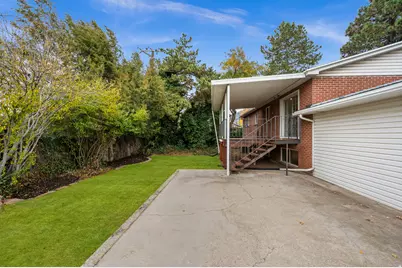 2095 E Rolling Knolls Way S, Salt Lake City, UT 84121 - Photo 34