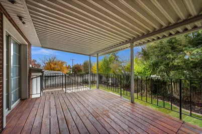 2095 E Rolling Knolls Way S, Salt Lake City, UT 84121 - Photo 38