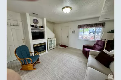 888 N Newburg Dr #UNIT 1, Garden City, UT 84028 - Photo 4