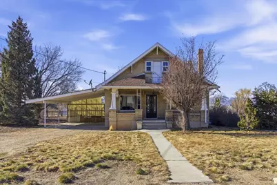 206 S 300 W, Mount Pleasant, UT 84647 - Photo 1