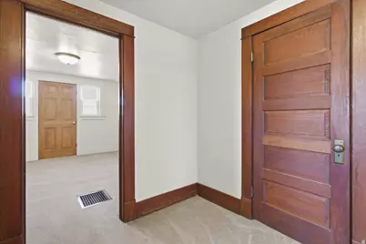 206 S 300 W, Mount Pleasant, UT 84647 - Photo 16