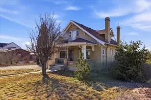 206 S 300 W, Mount Pleasant, UT 84647 - Photo 2