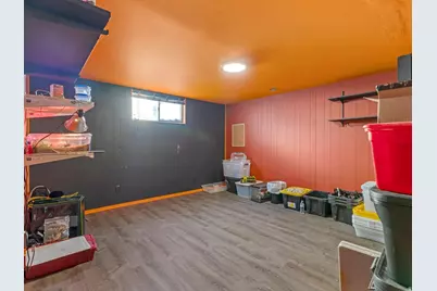 324 Fairlane Dr, Tooele, UT 84074 - Photo 14