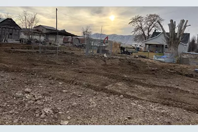 6167 S 2800 W, Lake Shore, UT 84660 - Photo 8