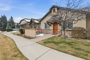 488 N Linden Ln E, Providence, UT 84332 - Photo 2