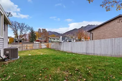 8931 S Quail Hollow Dr, Sandy, UT 84093 - Photo 28