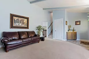 8931 S Quail Hollow Dr, Sandy, UT 84093 - Photo 4