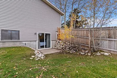 8931 S Quail Hollow Dr, Sandy, UT 84093 - Photo 30