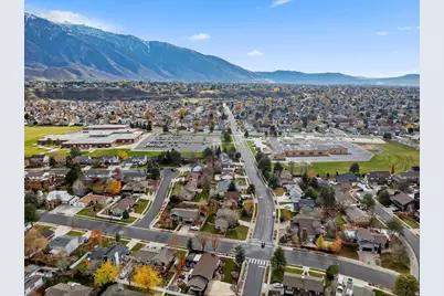 8931 S Quail Hollow Dr, Sandy, UT 84093 - Photo 36