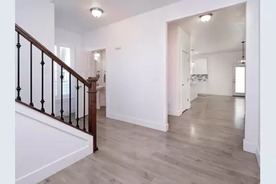 920 E Queensmill Ln, Salt Lake City, UT 84106 - Photo 2