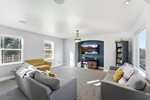 75 S Hillside Dr, Elk Ridge, UT 84651 - Photo 4