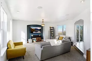 75 S Hillside Dr, Elk Ridge, UT 84651 - Photo 6