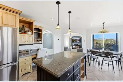 75 S Hillside Dr, Elk Ridge, UT 84651 - Photo 8