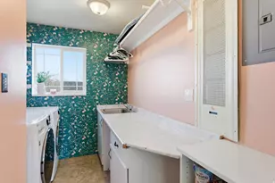 75 S Hillside Dr, Elk Ridge, UT 84651 - Photo 50