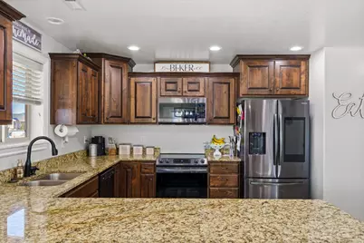 4367 W 5300 S, Hooper, UT 84315 - Photo 14