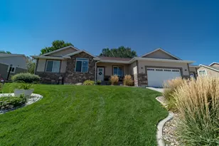 127 N Balsam Wy, Price, UT 84501 - Photo 2