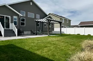 2045 E Mine Rock Rd, Lake Point, UT 84074 - Photo 22