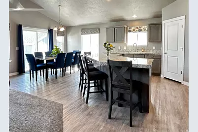 2045 E Mine Rock Rd, Lake Point, UT 84074 - Photo 4