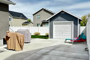 2045 E Mine Rock Rd, Lake Point, UT 84074 - Photo 20