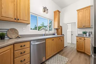 614 W 400 N, Provo, UT 84601 - Photo 8