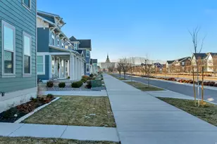 317 W Founders Blvd, Saratoga Springs, UT 84045 - Photo 4
