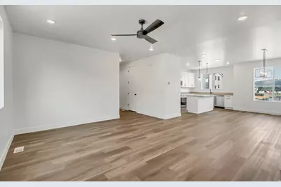 5267 N Evergreen Way #210, Eagle Mountain, UT 84005 - Photo 12