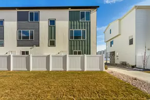 5267 N Evergreen Wy, Eagle Mountain, UT 84005 - Photo 34