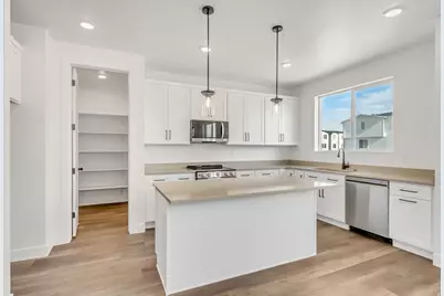 5267 N Evergreen Way #210, Eagle Mountain, UT 84005 - Photo 6