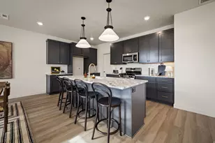 1072 W Audrey Ln S, Woods Cross, UT 84087 - Photo 4