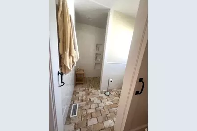 135 E 200 N, Beaver, UT 84713 - Photo 30