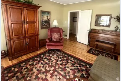 135 E 200 N, Beaver, UT 84713 - Photo 2