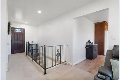 2010 W 13550 S, Riverton, UT 84065 - Photo 2