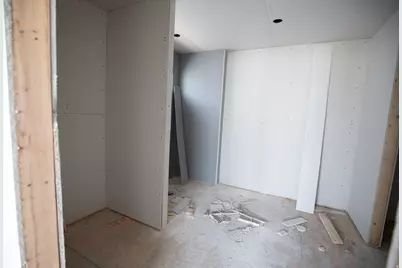 1063 W Audrey Ln S, Woods Cross, UT 84087 - Photo 12